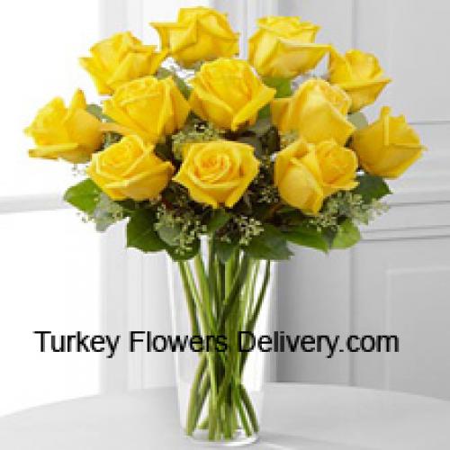 Pretty 12 Yellow Roses