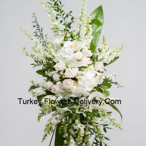 Charming Sympathy Flowers