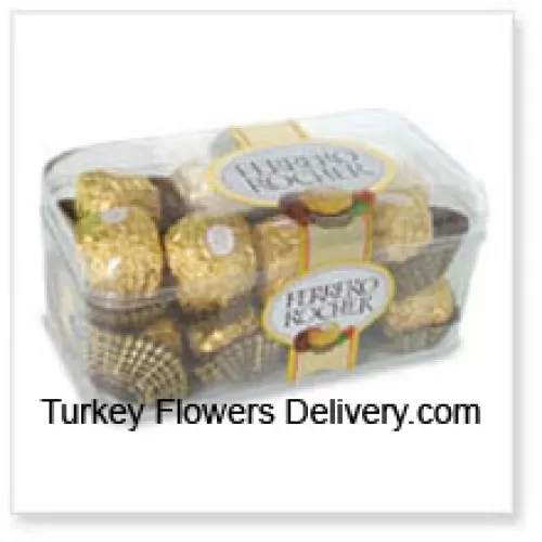 16 kappaletta Ferrero Rocher -suklaata (Tämä tuote tulee toimittaa yhdessä kukkien kanssa)