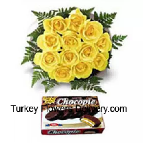 12 송이의 노란 장미 다발과 초콜릿 상자